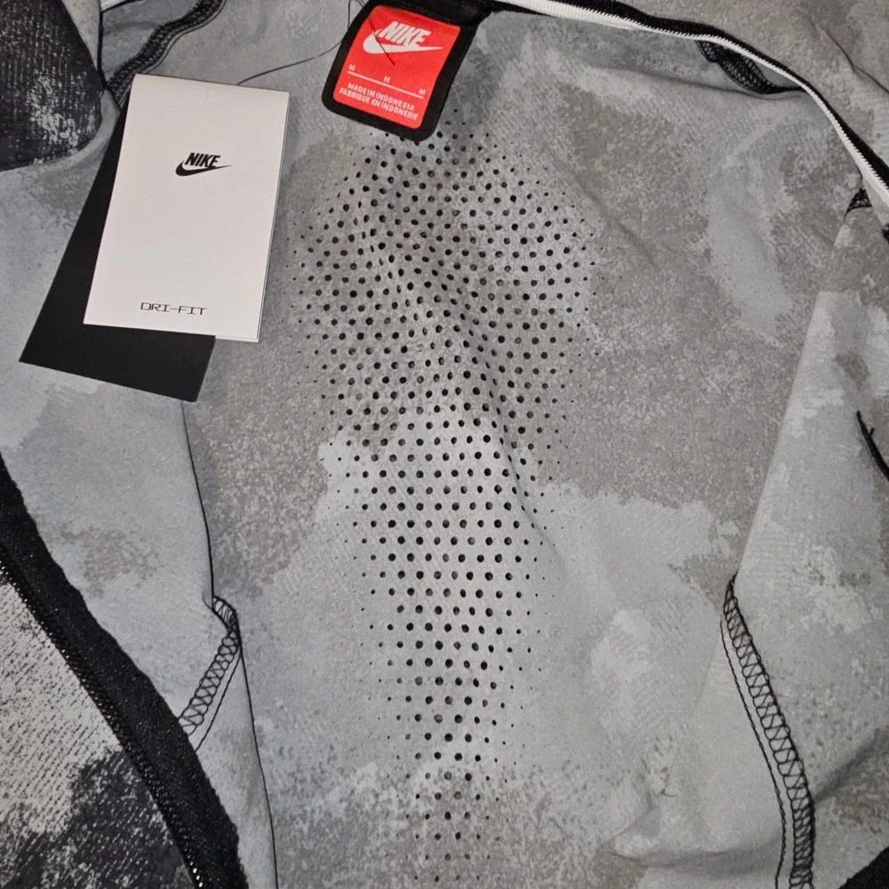 Nike Tech Woven Full Zip Hoodie Mens Medium Grey Camo NEW IF1333-010